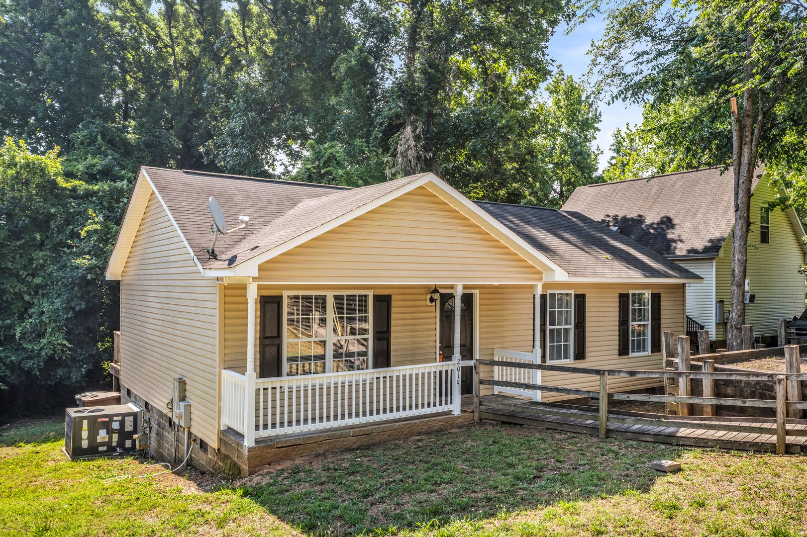 Greensboro House: 2019 Rath St