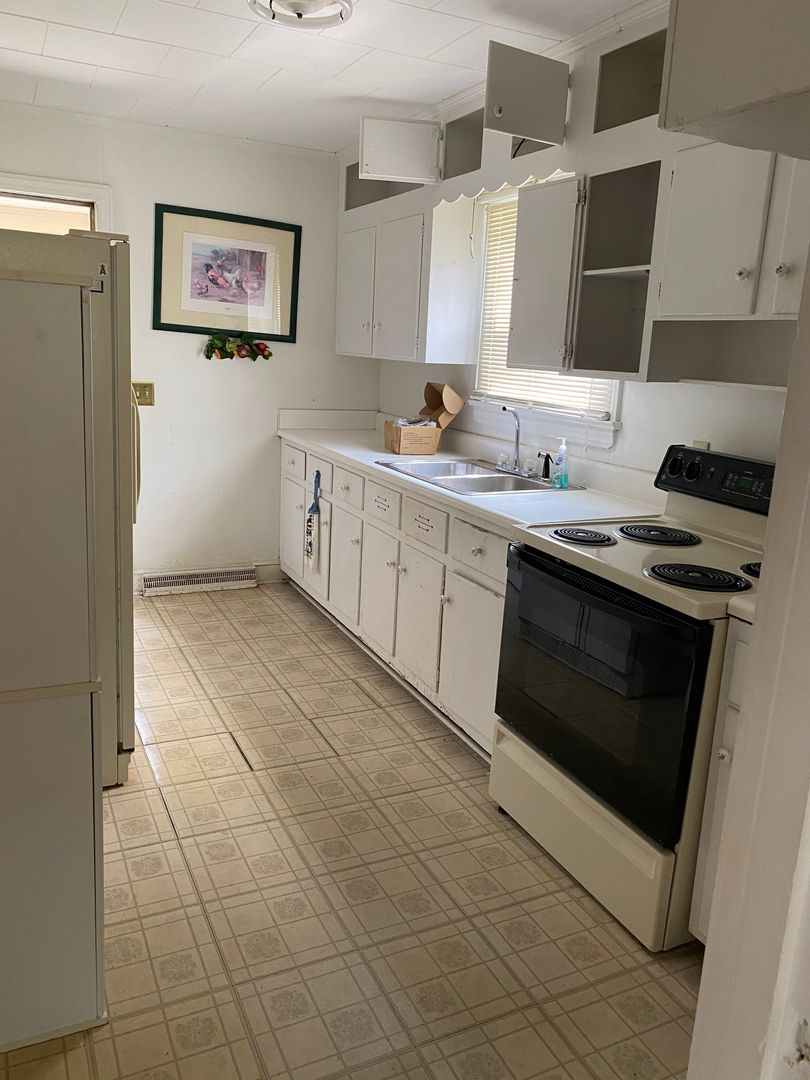 1003 CLIFF RD, ASHEBORO, NC 27203