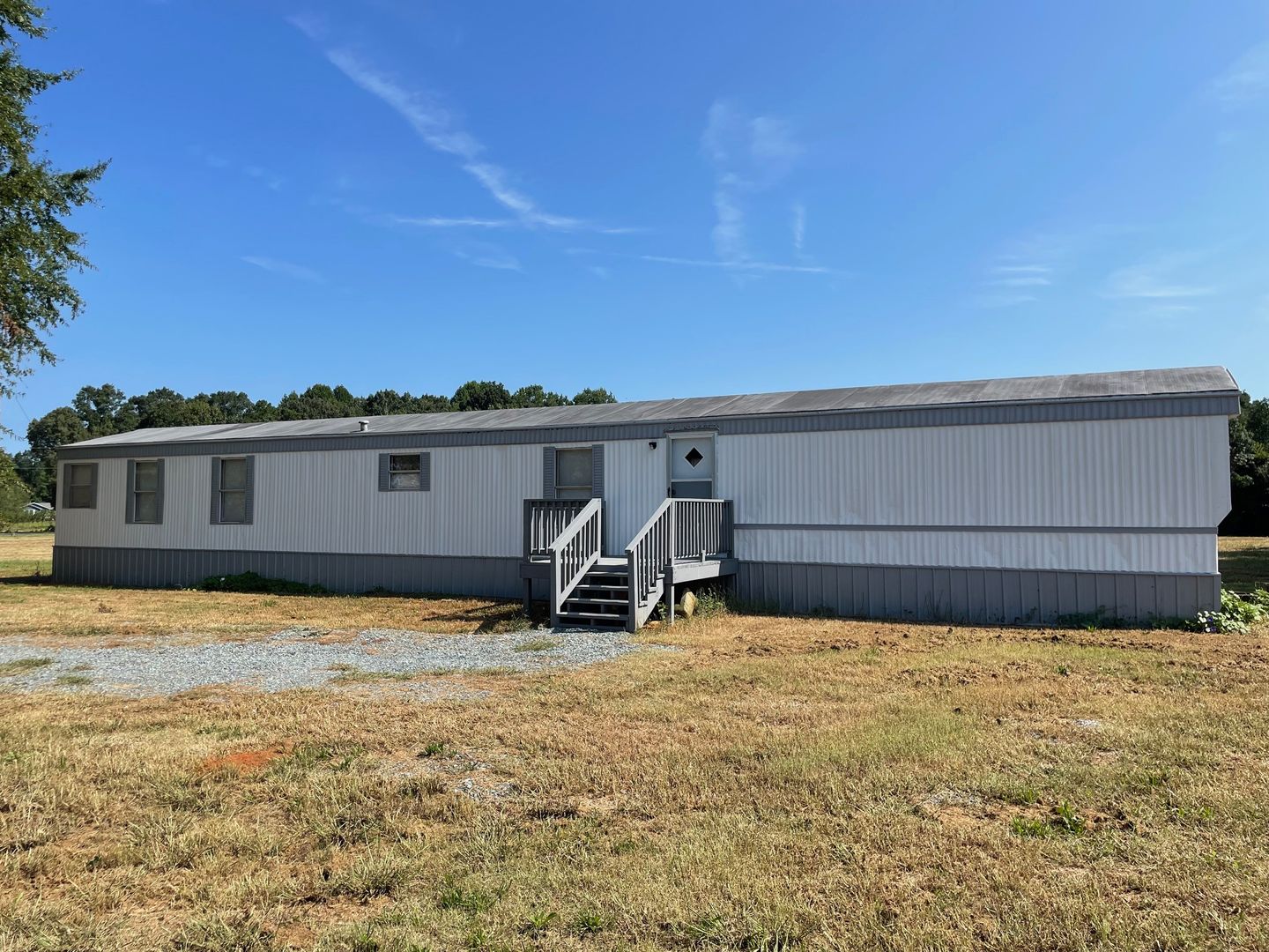 3 BED, 2 BATH MOBILE HOME