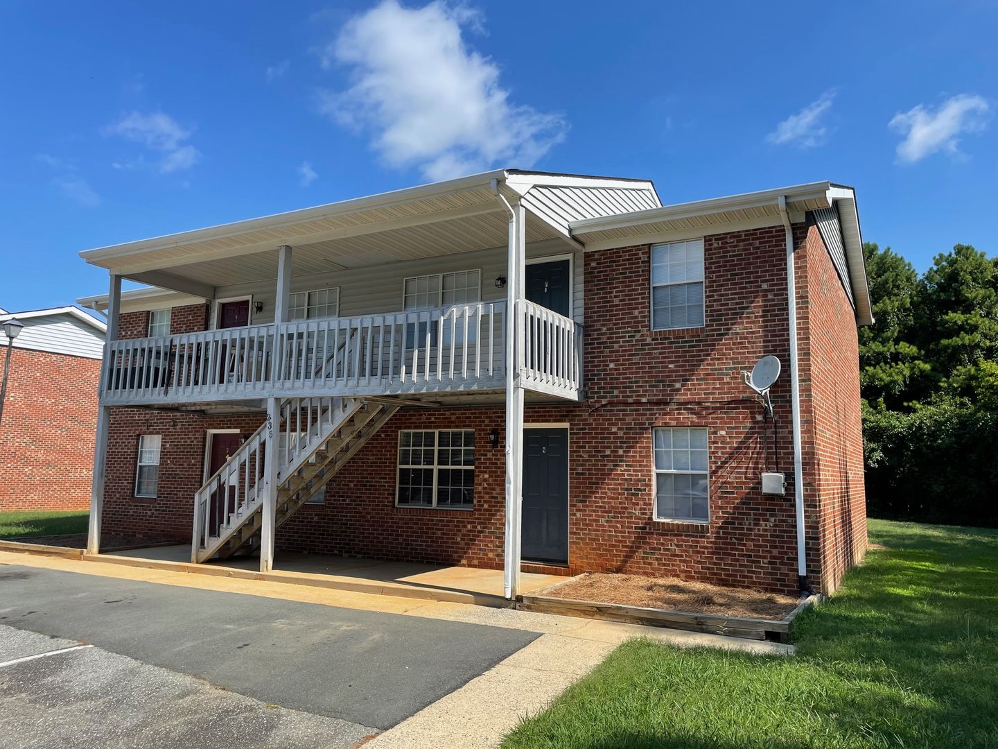 LIBERTY Apartment: 235 A-X E. DAMERON AVENUE