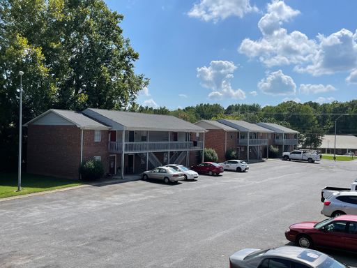 2 BDRM 2 BATH APARTMENT IN GREAT LOCATION – photo 1
