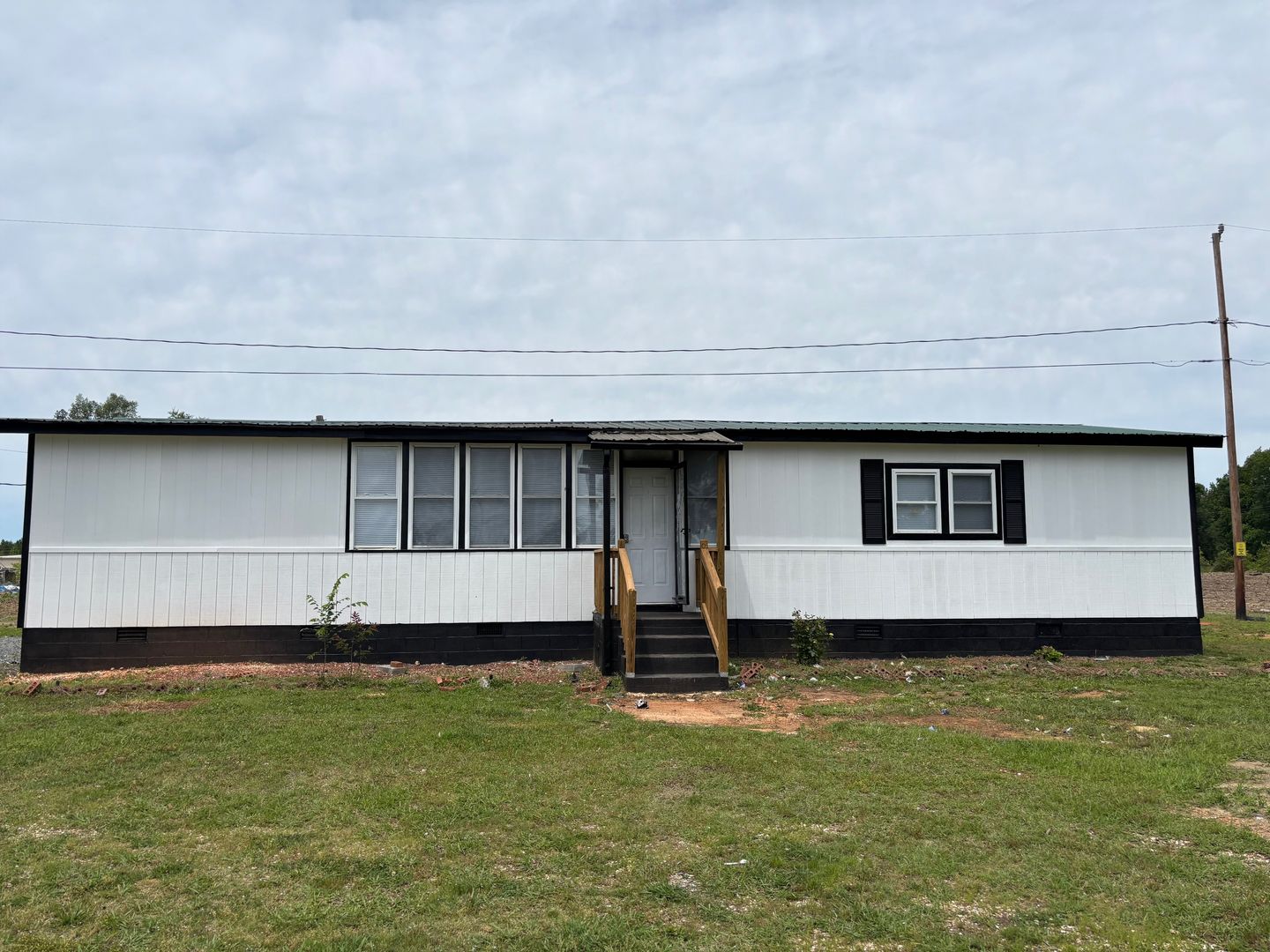 DENTON House: 212 ASTRAN DR