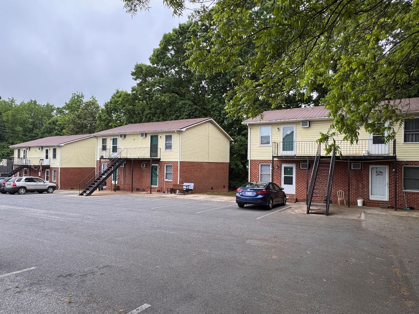 ASHEBORO Apartment: 126 A-L W. PRESNELL STREET