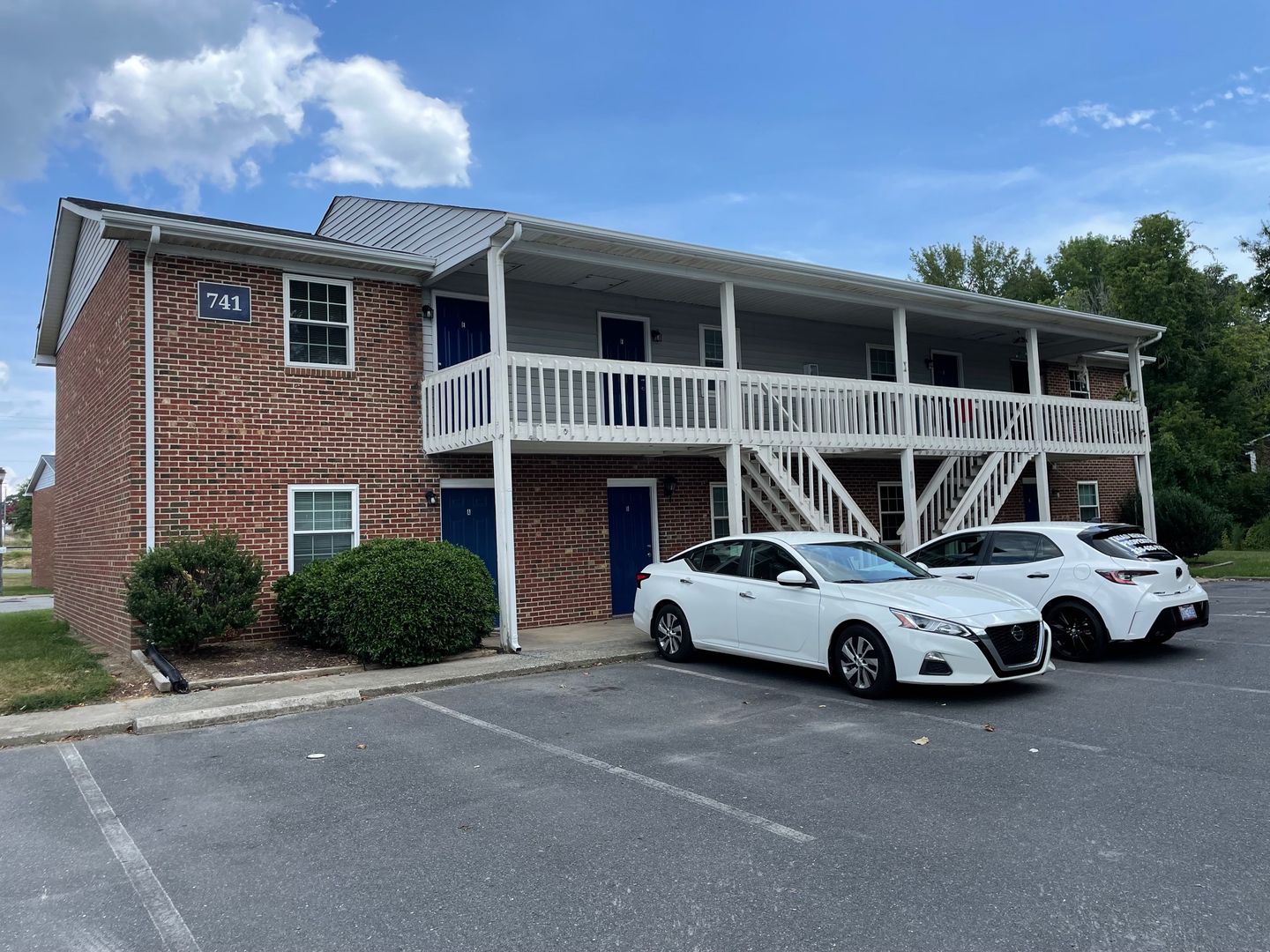 ASHEBORO Apartment: 727-735-741 S. CHURCH STREET