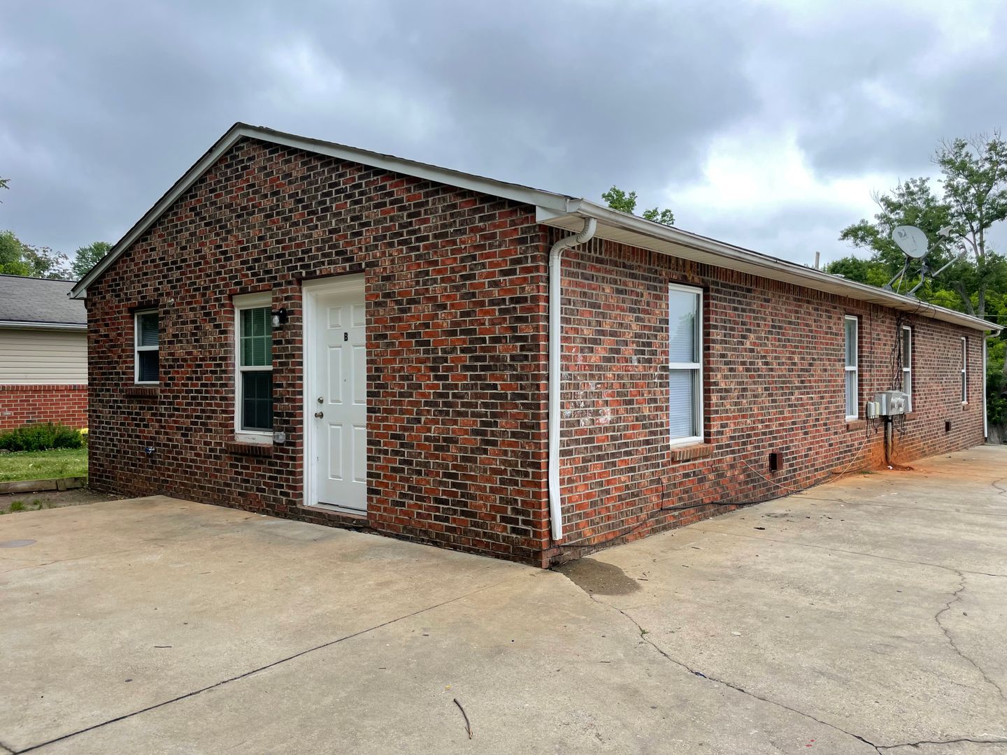 HIGH POINT Apartment: 1304 BENCINI PLACE