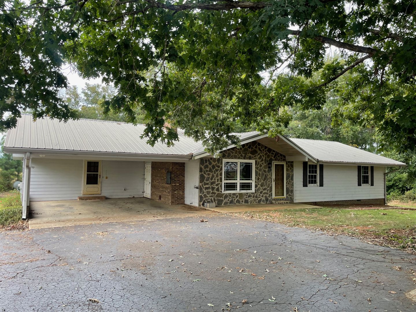 DENTON House: 7539 GRAVEL HILL RD