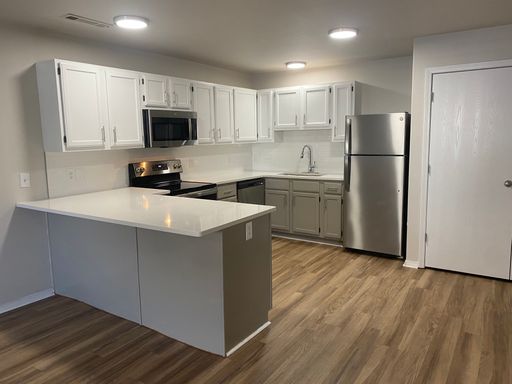 2 Bed Full 1,000 s.f. – photo 1