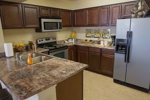 1 bed 1 bath – photo 1