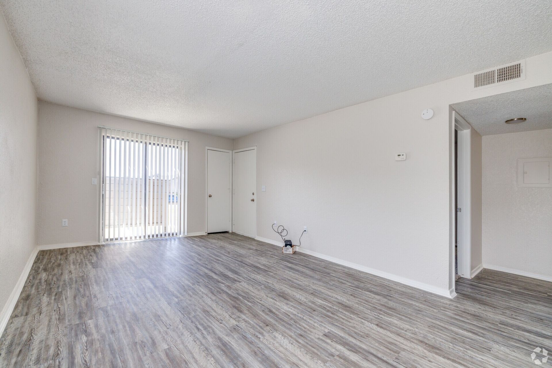 Broken Arrow Apartment: 1101 W Houston St