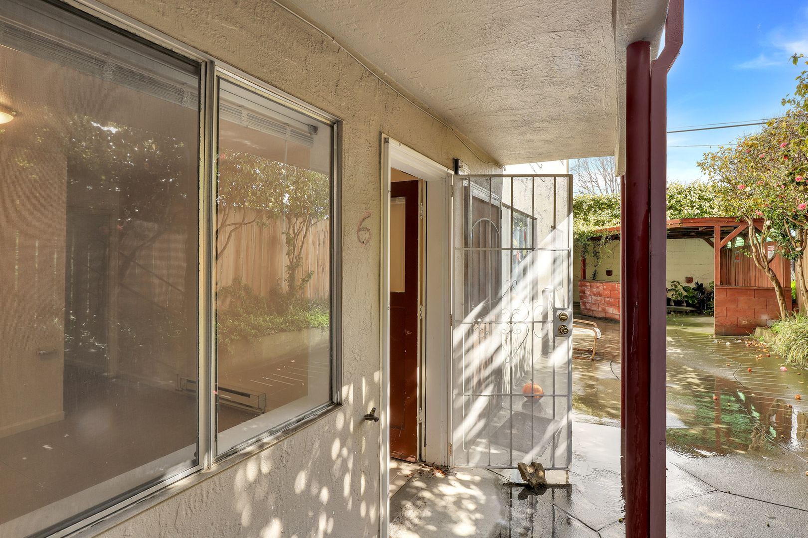 Pomona Wailokton Plaza LLC 8 of 12
