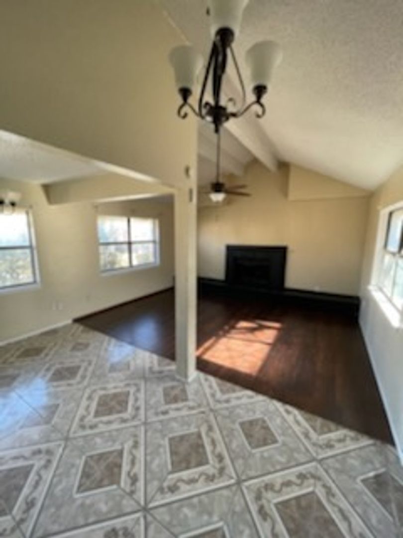 Fort Worth Apartment: 3402 Colonial Dr