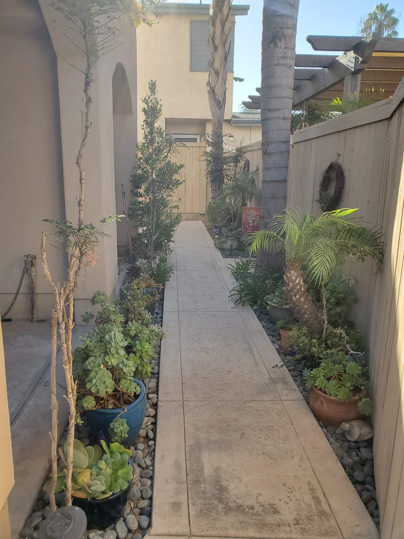 San Diego Condo: 4886 Coronado Avenue #B