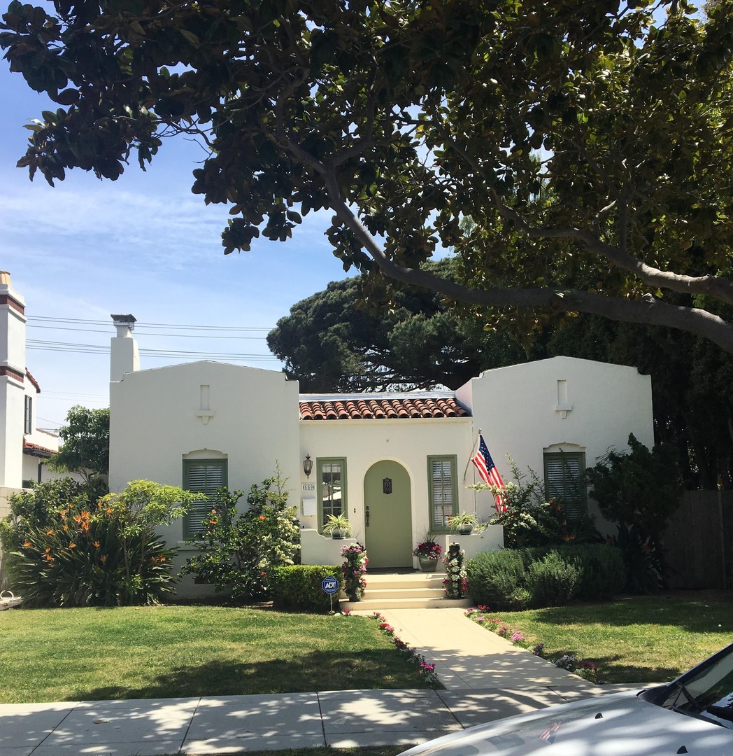 Coronado House: 559 B Avenue
