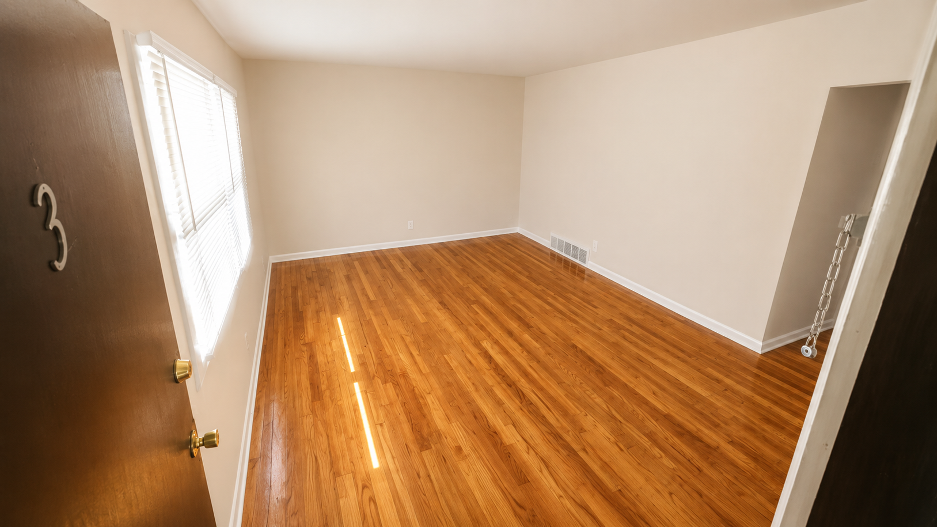 Kenosha Apartment: 4007 45th St.