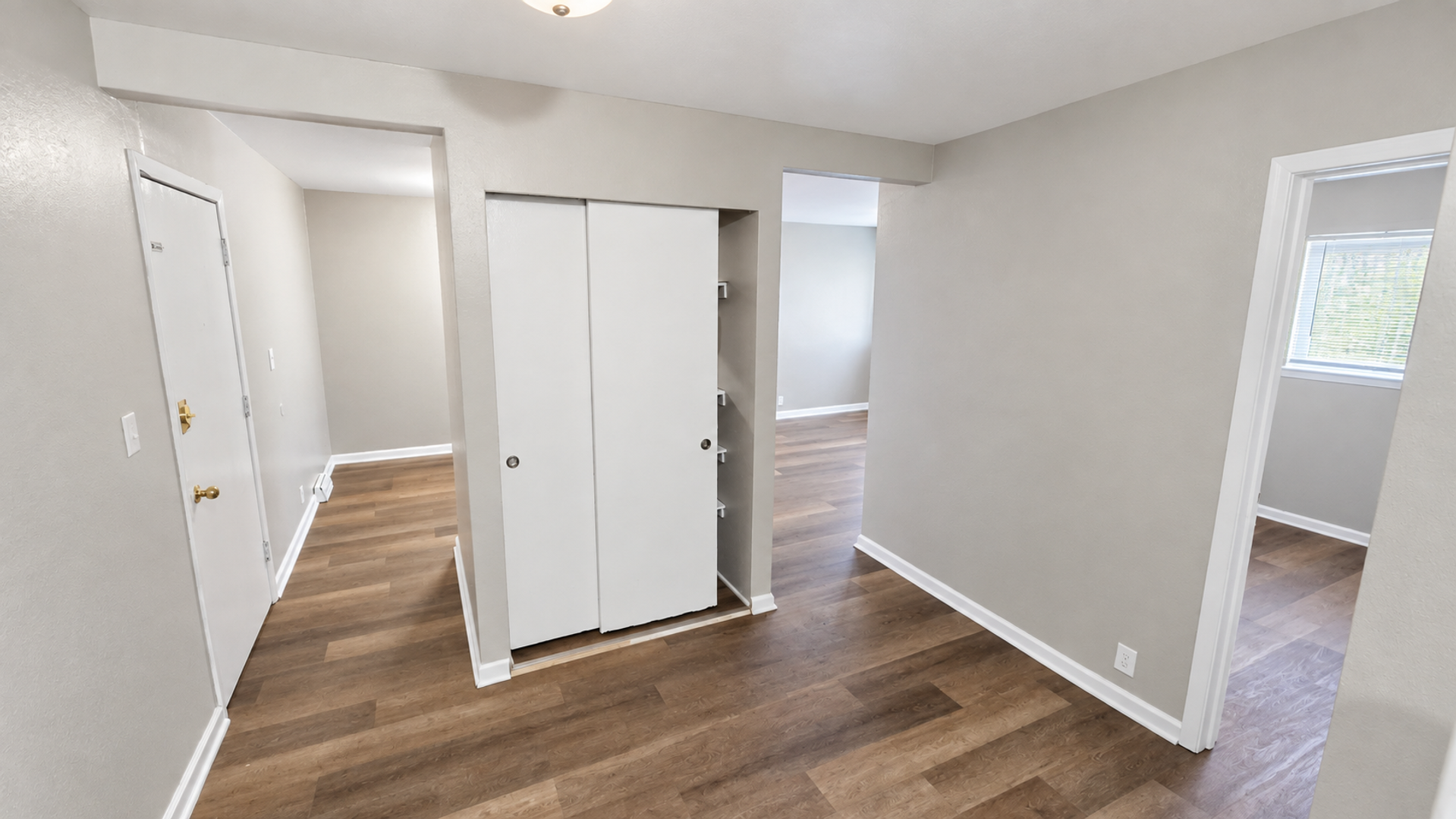Kenosha Apartment: 4007 45th St.