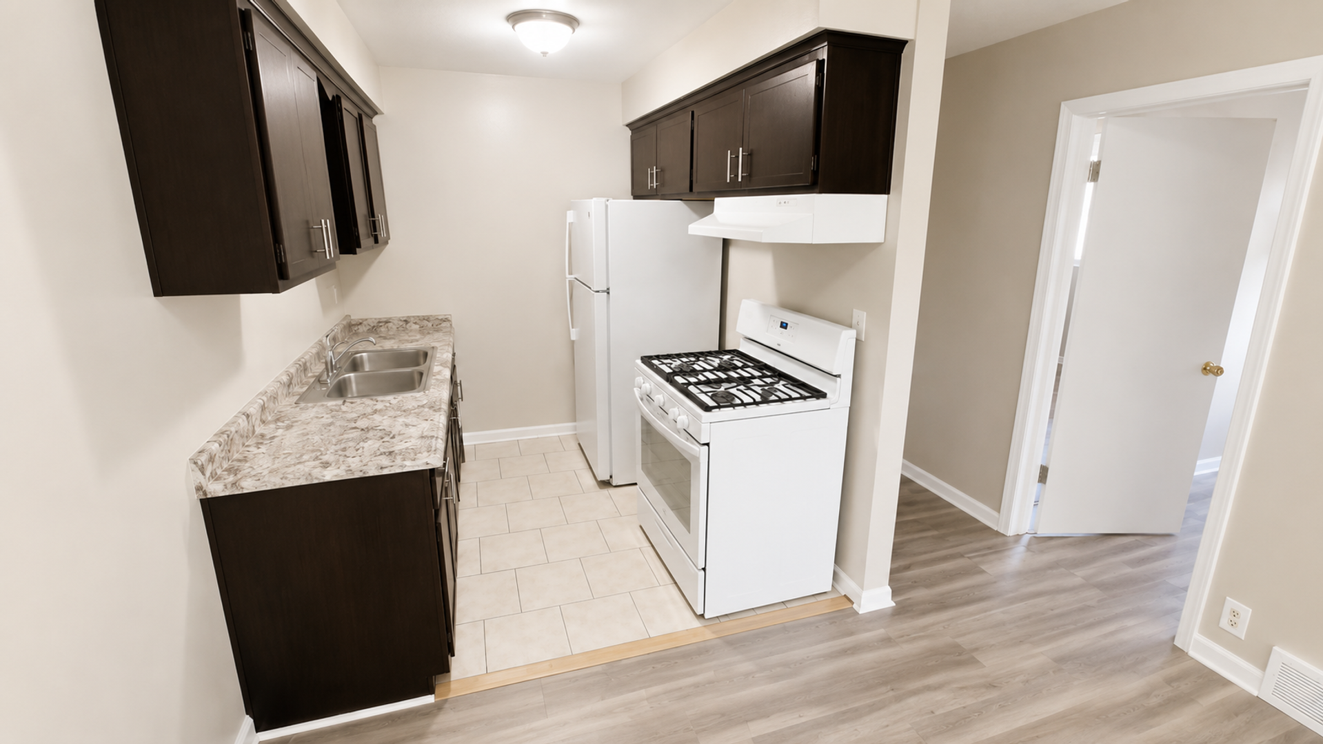 Kenosha Apartment: 4007 45th St.
