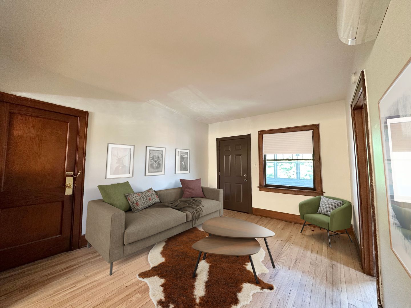 Omaha Apartment: 564 S. 35th St.