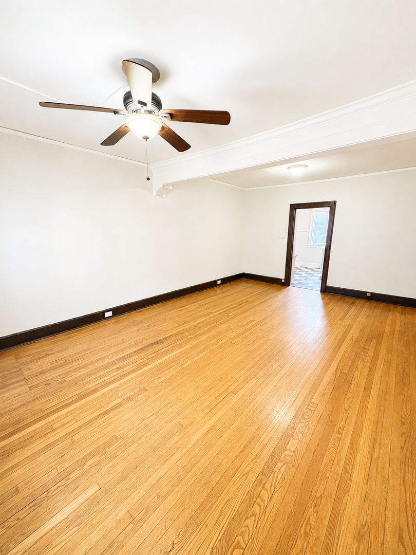 Omaha Apartment: 2464 Harney Street