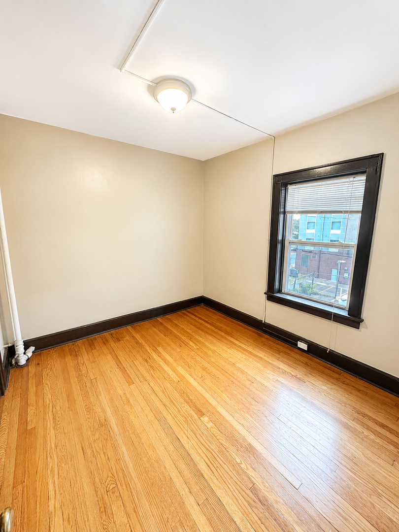 Harney Court Apartments (2464 Harney St.) 10 of 12