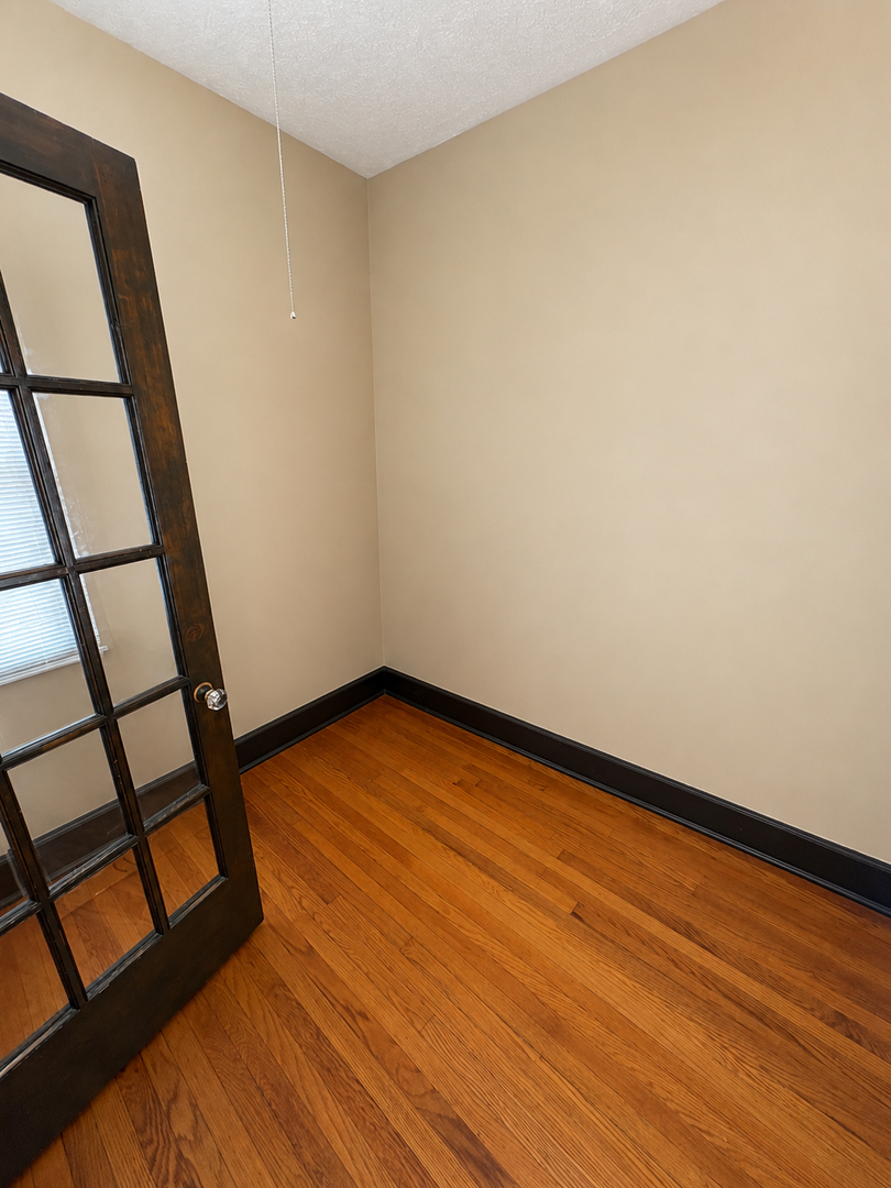 Harney Court Apartments (2464 Harney St.) 9 of 12