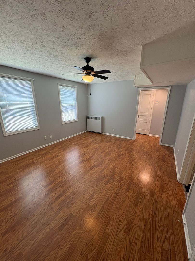 Omaha Apartment: 3166 Davenport Street