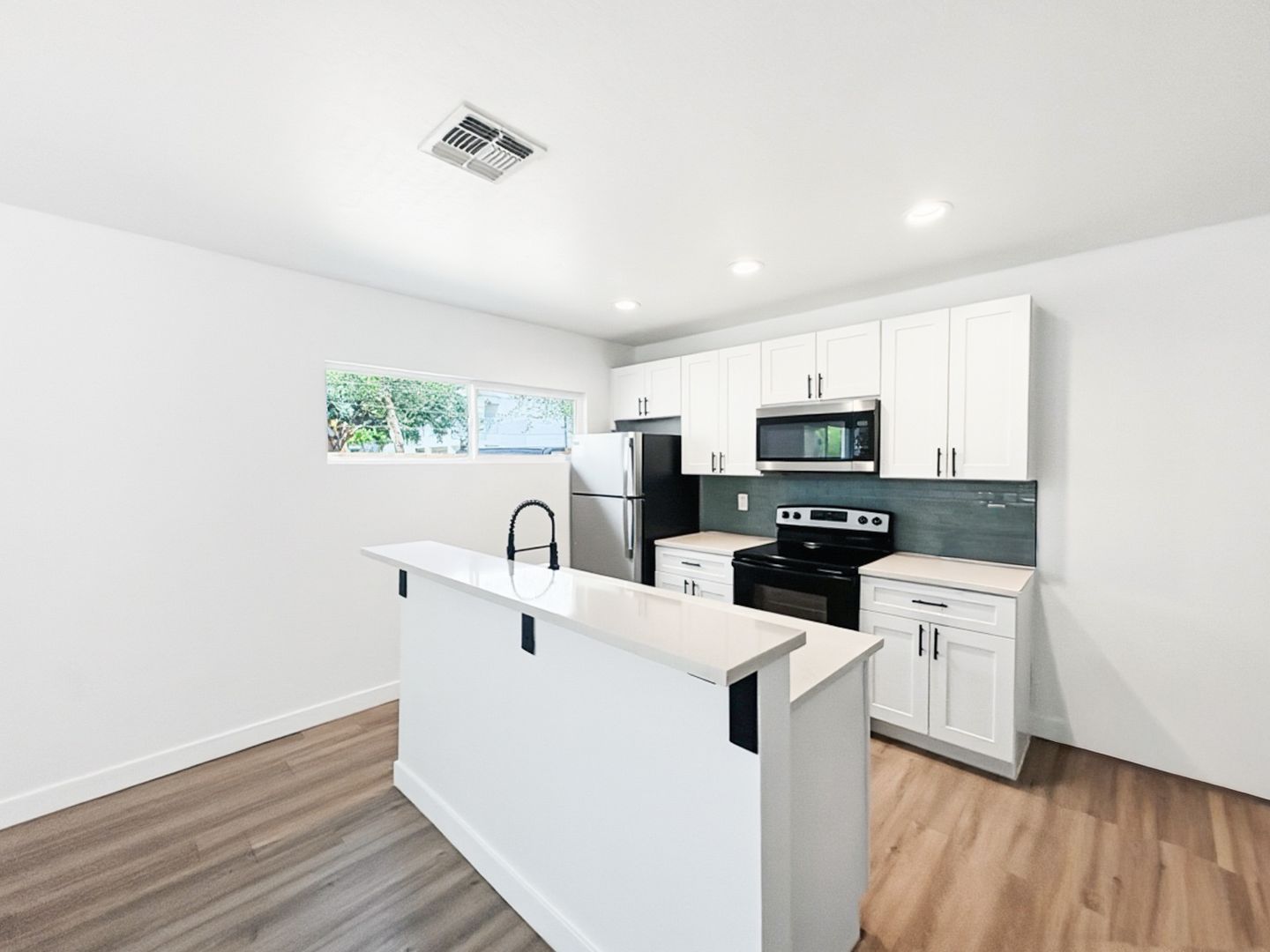 Phoenix Apartment: 4202 N 10TH ST