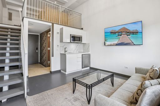 Luxury Loft Style One- Bedroom – photo 1