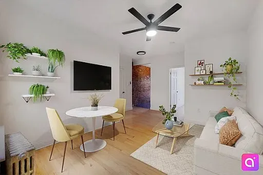 ✨Spacious & Sun-Filled 1 Bedroom with Stunning Views in Prime Astoria!✨