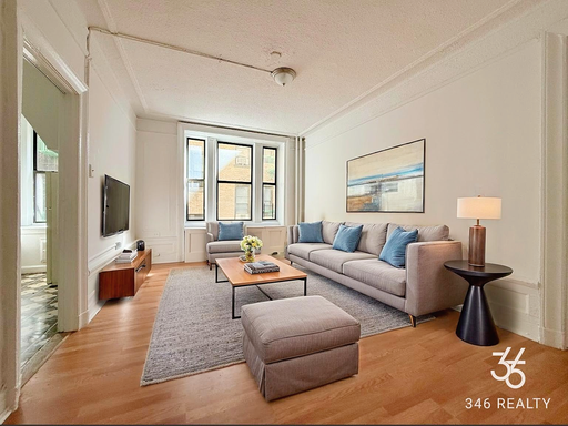 ✨✨ Stunning 2-Bedroom with Massive Layout at Amazing RENT STABILIZED Price✨✨