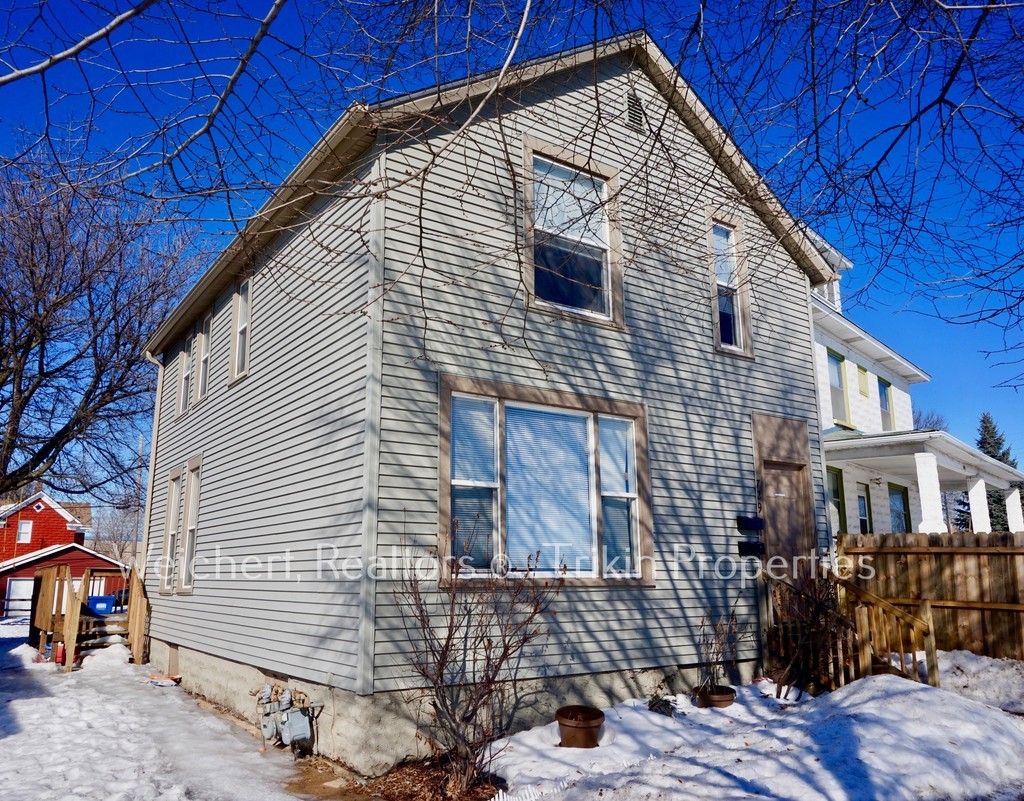 Saint Paul Apartment: 729 Virginia Street