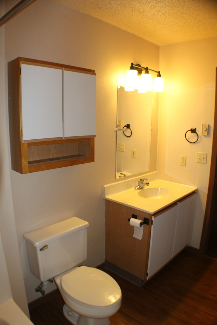Pinedale Apartments 12 of 12