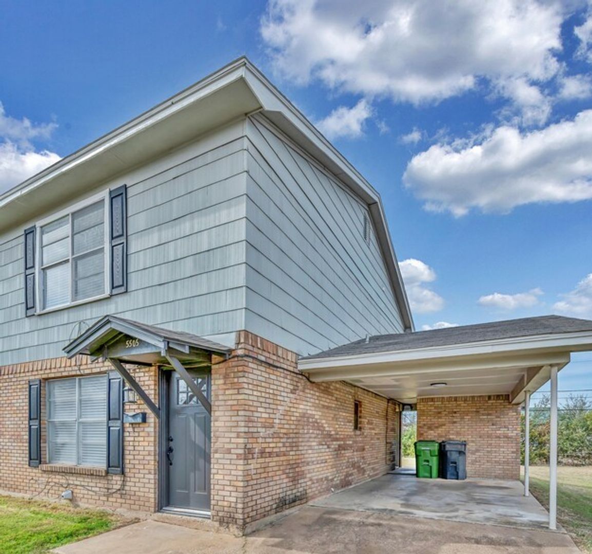 Waco Apartment: 5505-5507 Tennyson