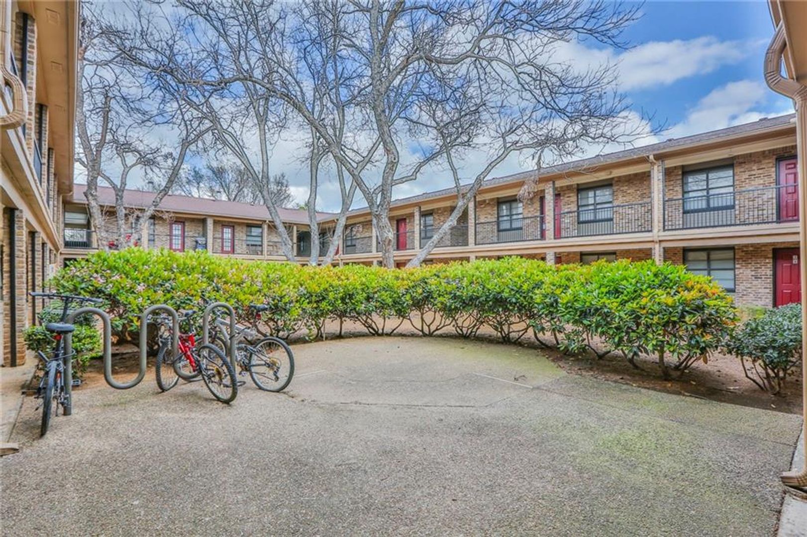 Waco House: 1421 S. 12th #113