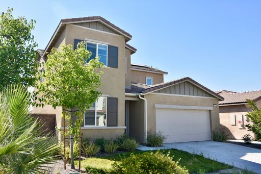 Lovely 4 br / 3 ba home in Lake Elsinore! – photo 1