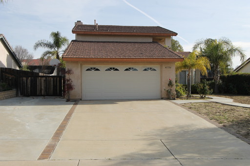 Lovely Home For Rent in Temecula! – photo 1