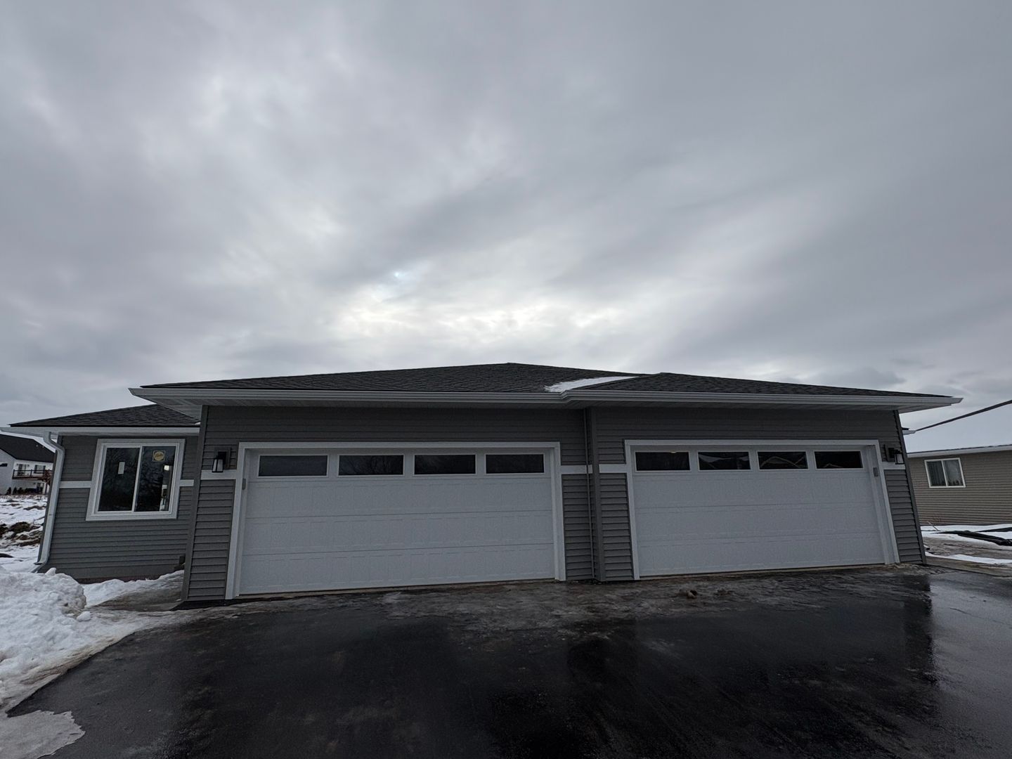 Fall Creek Townhome: 240 E Randall Rd