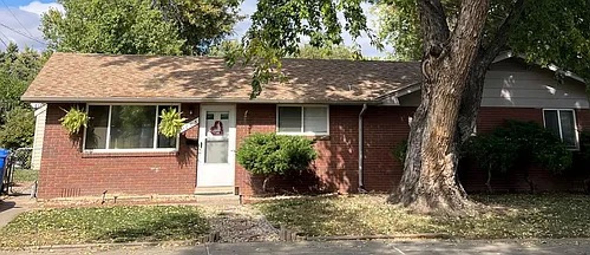 Loveland House: 1003 W 10th Street