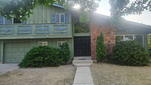 Cute 3 Bedroom Home Minutes from CSU – photo 1