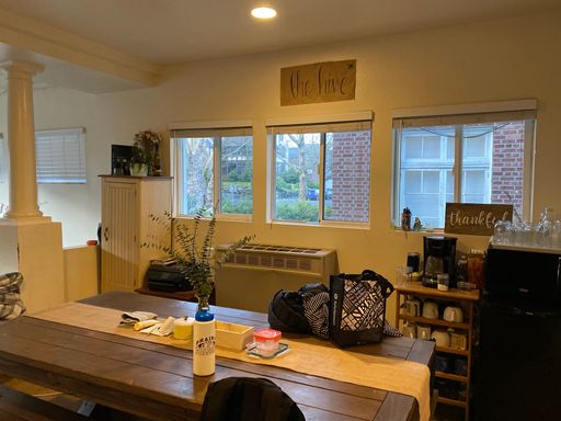 Live Steps from UW – Historic 5-Bedroom Townhome - Schedule a Tour Today! – photo 1