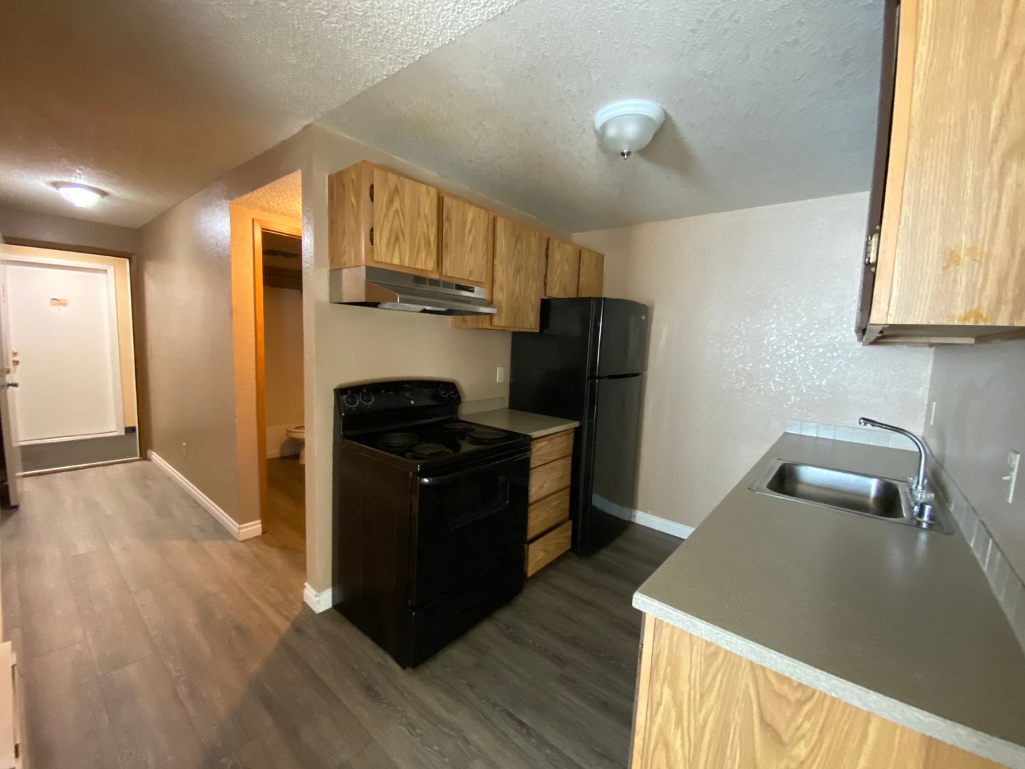 Seattle Apartment: 4327 8th Avenue NE