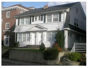 Seattle Apartment: 4546 19th Avenue NE