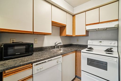 Ready.. Set.. Move IN! – photo 1