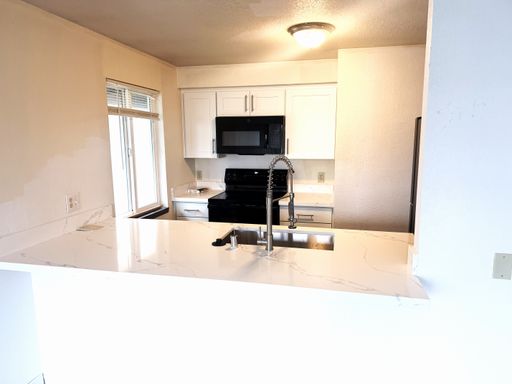 2-Bedroom Apartment Near UW – Perfect for Student Living! – photo 1