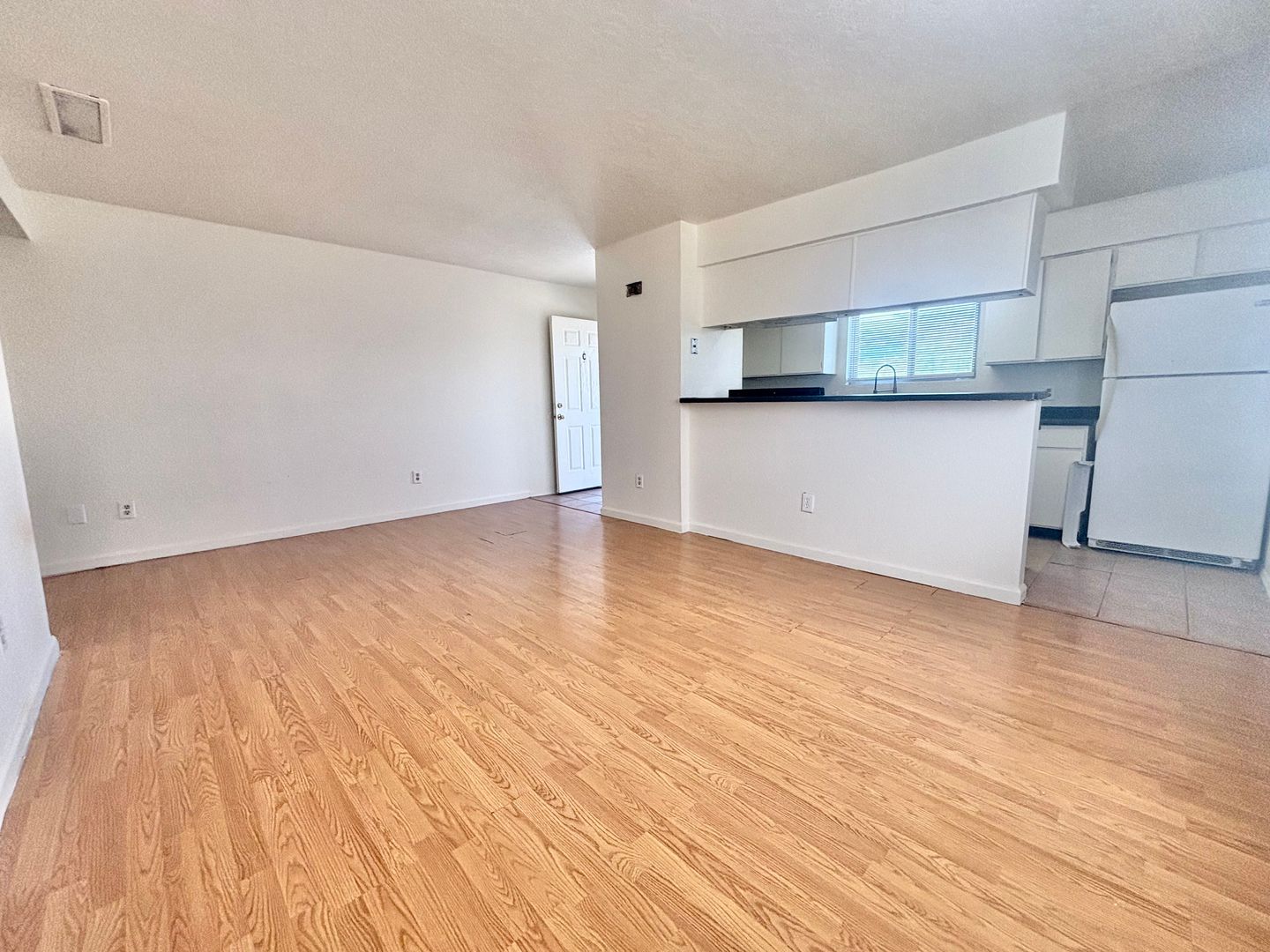 Albuquerque Apartment: 117 & 113 General Arnold St Ne