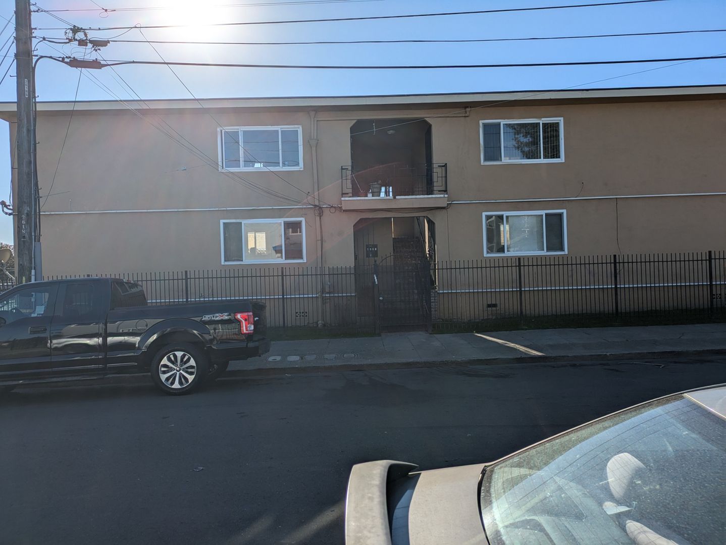 Oakland Apartment: 7231 Lockwood Street
