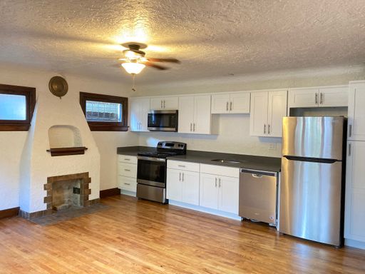 Jack Lan-Old World Charm Meets Modern Amenities in the Heart of Wallingford – photo 1