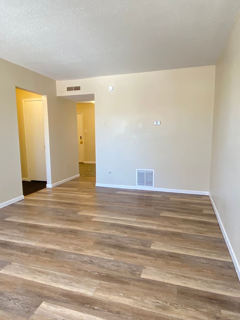 Topeka Apartment: 3379 SW Brendan Ave.