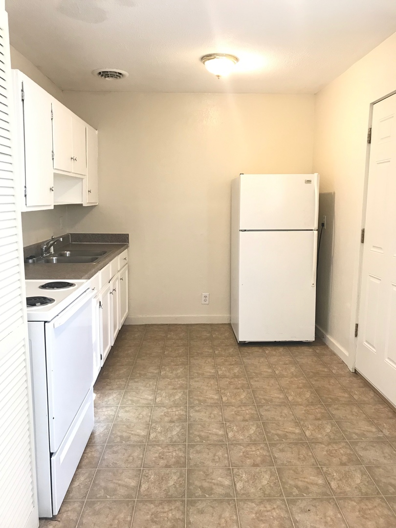 Topeka Apartment: 3424 SW Brendan Ave.