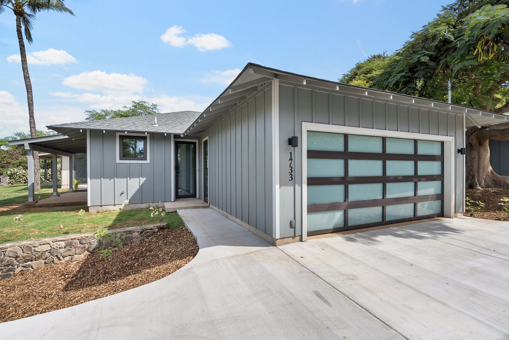 New Construction Modern Beach Cottage Across the Street from the Beach in Kihei 