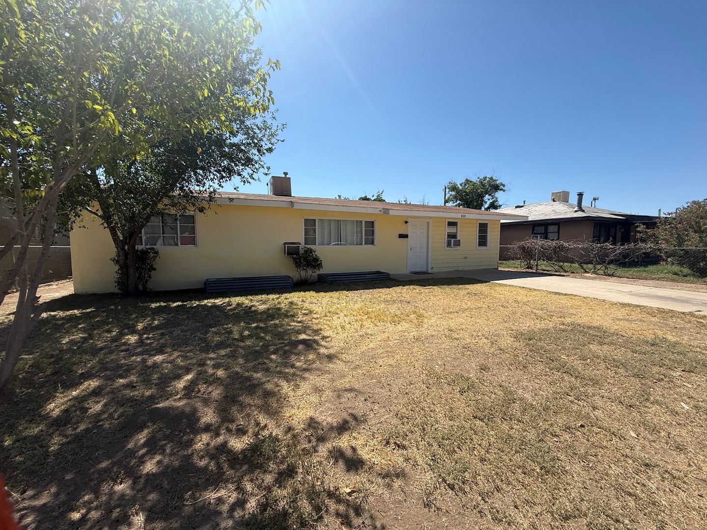 Alamogordo House: 809 Spruce Ave